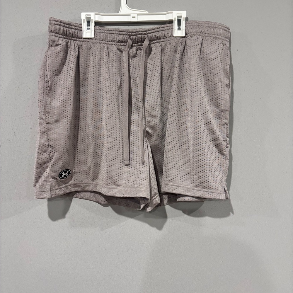 Under Armour Men's Athletic Gray Shorts XXL